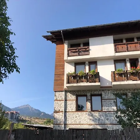 Dolomiti & Villa Bansko